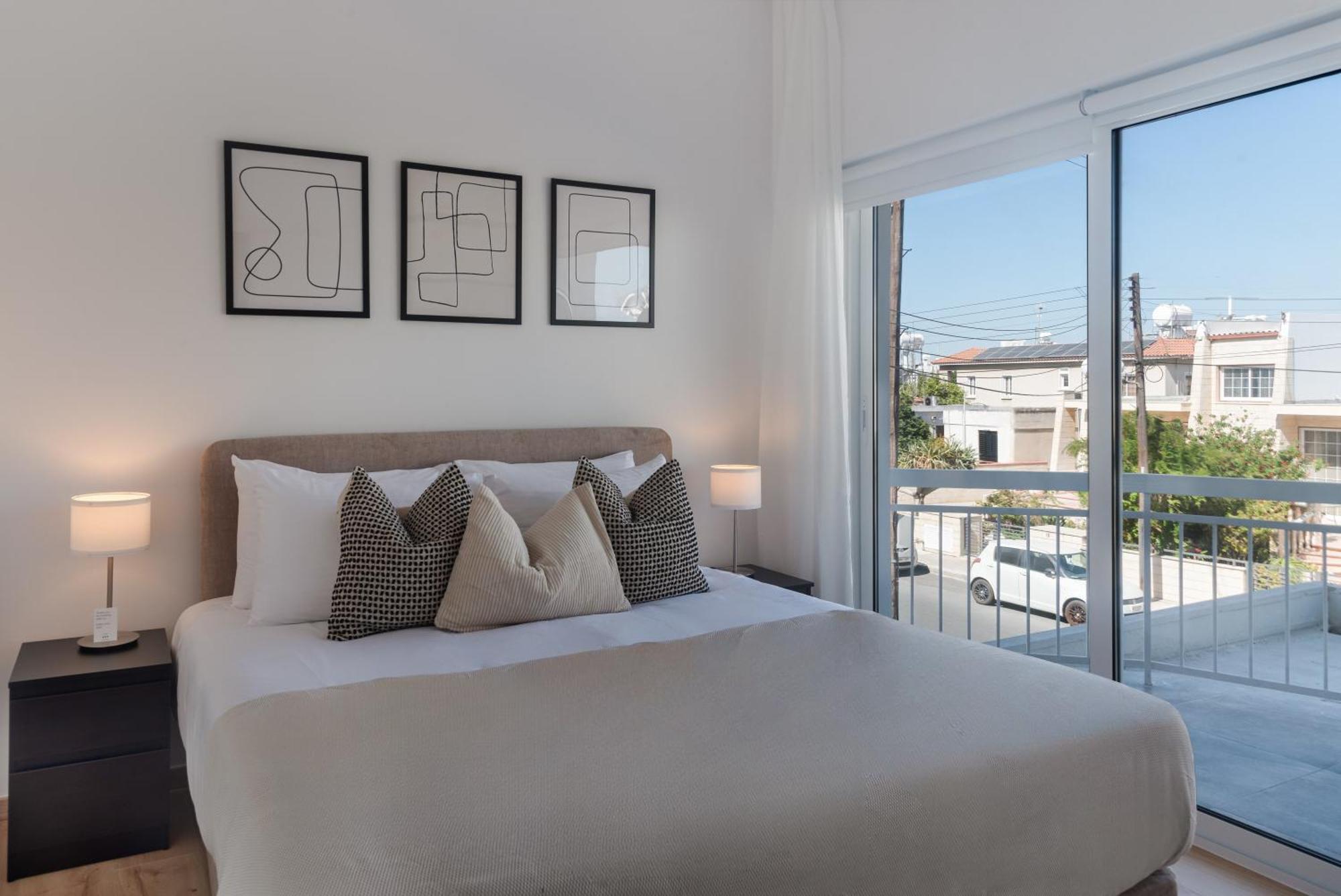 Phaedrus Living City Breeze Residences Finesse Ларнака Екстериор снимка